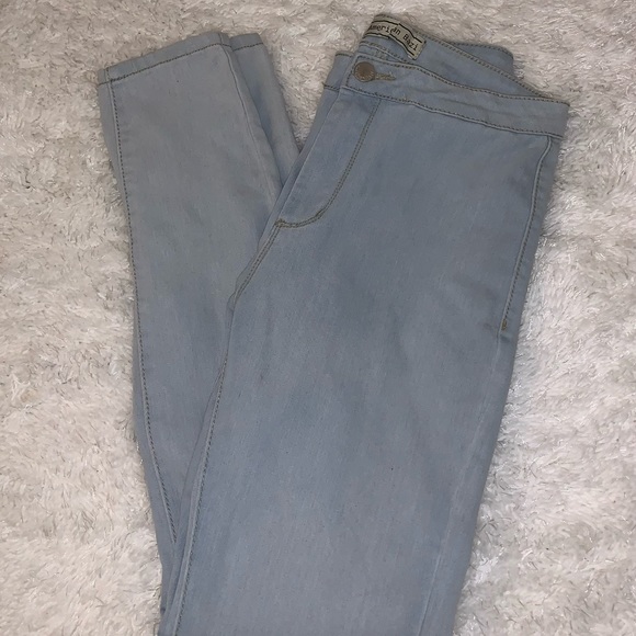 🎊🎉🎇HOST PICK🎆🎈❤️🎊🎉Woman Jean pre loved 🥰 like new distressed knee - Picture 8 of 11